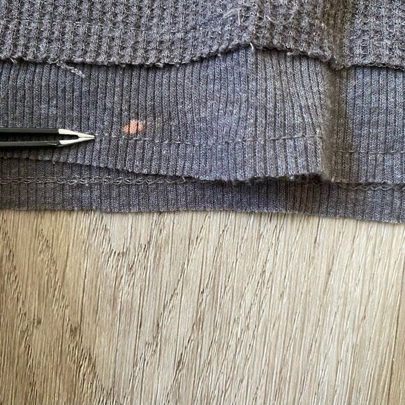 Joe's Jeans Long Sleeve Henley‎ Top Size S Brown Casual W/ Elbows Cutouts Y2K - Picture 6 of 11